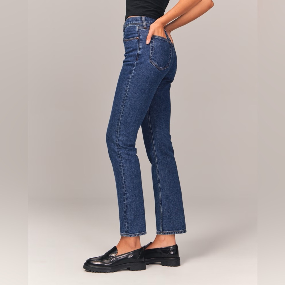 Abercrombie & Fitch ankle straight ultra high-rise jean